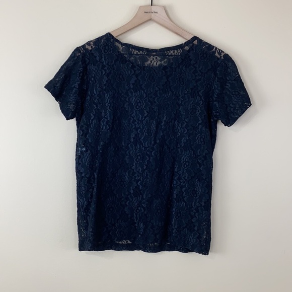 LACE top - Picture 3 of 4